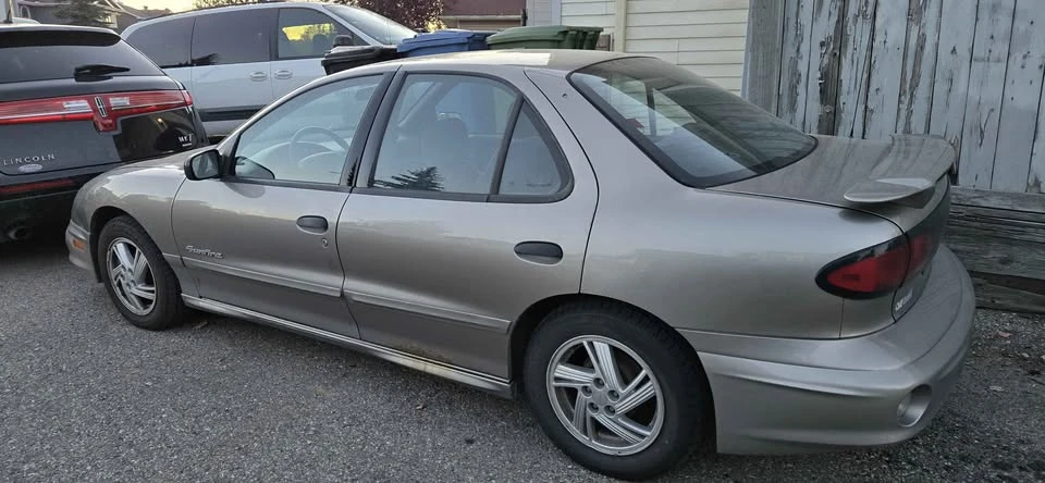 2002 Pontiac Sunfire - Image 5 of 6
