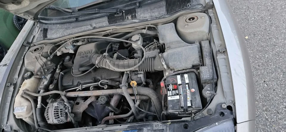 2002 Pontiac Sunfire - Image 3 of 6