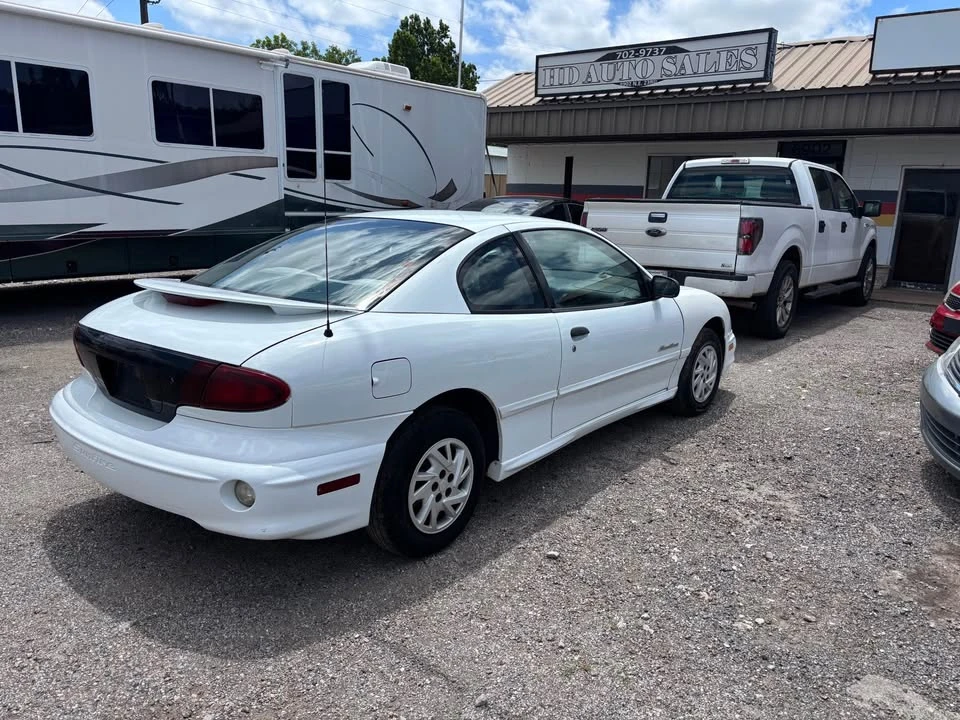 2002 Pontiac Sunfire - Image 4 of 8