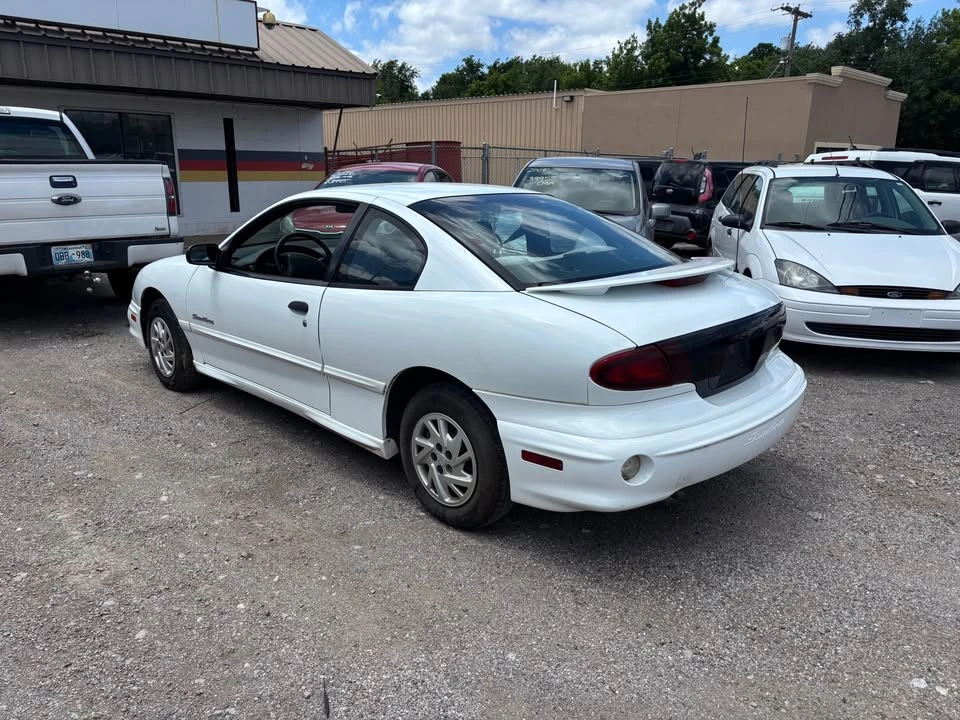 2002 Pontiac Sunfire - Image 3 of 8