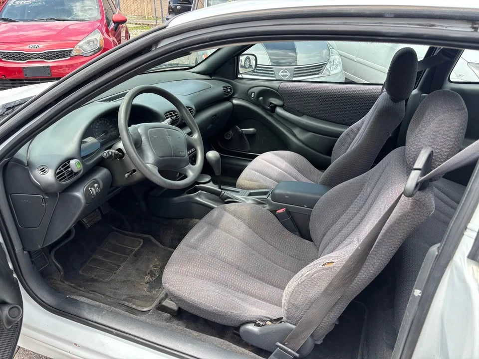 2002 Pontiac Sunfire - Image 5 of 8