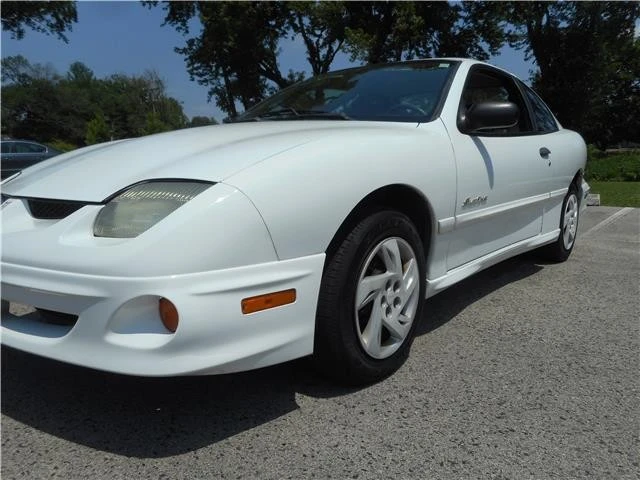 2002 Pontiac Sunfire - Image 10 of 12