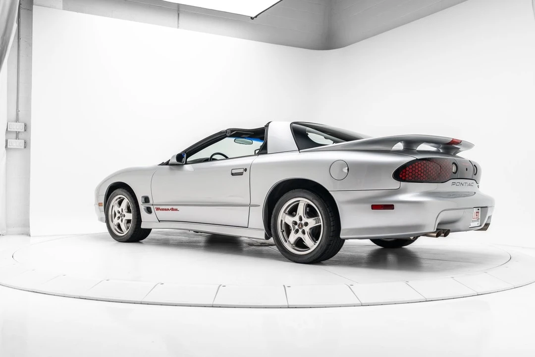 2002 Pontiac Firebird Trans Am 4th Gen - Image 15 of 21