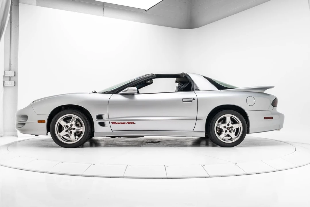 2002 Pontiac Firebird Trans Am 4th Gen - Image 5 of 21