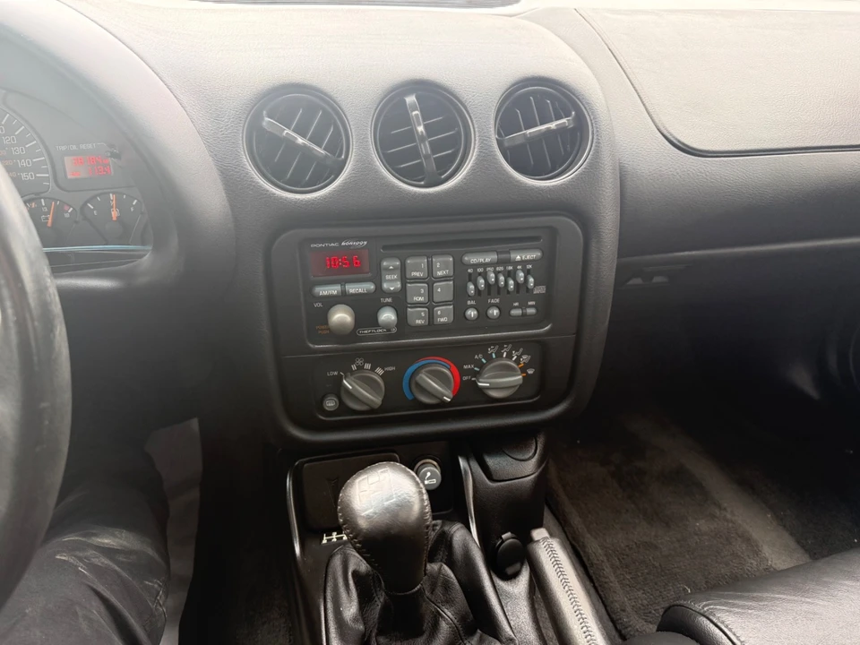 2002 Pontiac Firebird Trans Am 4th Gen - Image 11 of 21