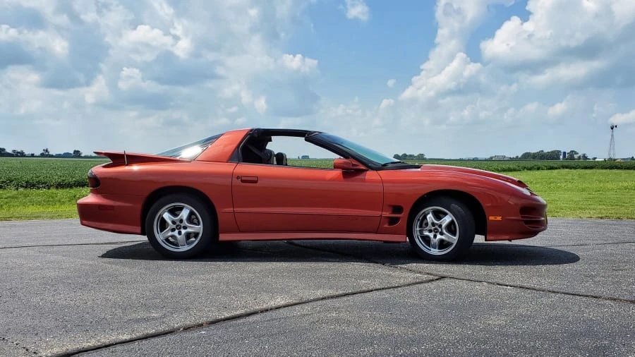 2002 Pontiac Firebird Trans Am 4th Gen - Image 15 of 16