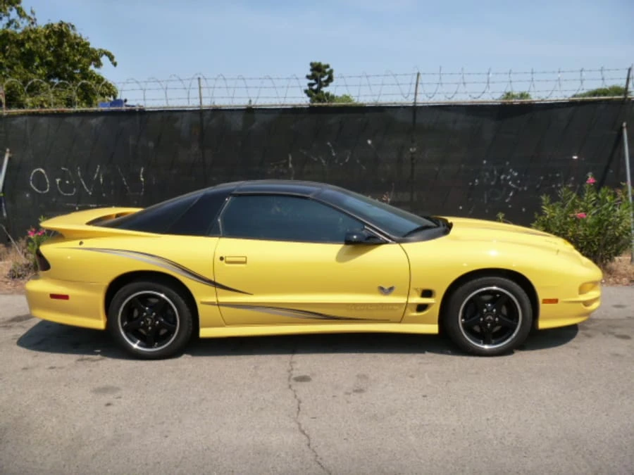 2002 Pontiac Firebird Trans Am 4th Gen - Image 9 of 11