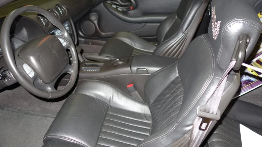 2002 Pontiac Firebird Trans Am 4th Gen - Image 5 of 8