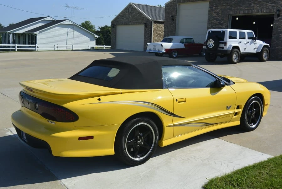 2002 Pontiac Firebird Trans Am 4th Gen - Image 2 of 5