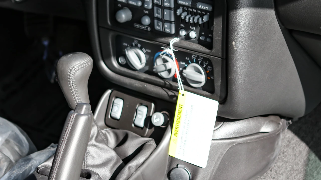 2002 Pontiac Firebird Trans Am 4th Gen - Image 18 of 31