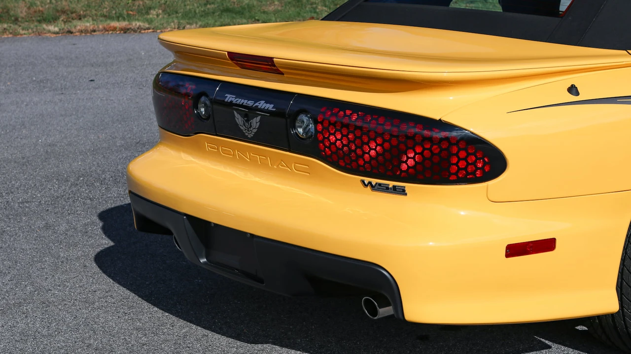 2002 Pontiac Firebird Trans Am 4th Gen - Image 14 of 31