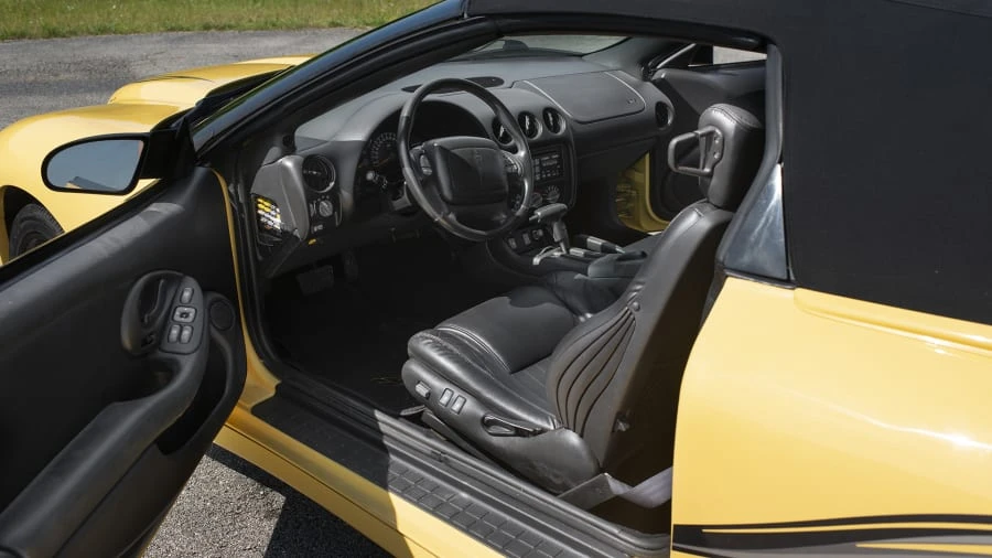 2002 Pontiac Firebird Trans Am 4th Gen - Image 4 of 12