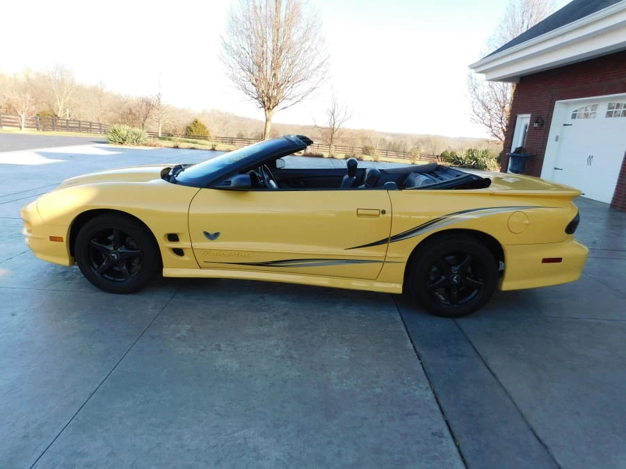 2002 Pontiac Firebird Trans Am 4th Gen - Image 2 of 13