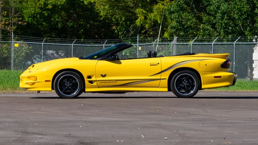 2002 Pontiac Firebird Trans Am 4th Gen - Image 2 of 12
