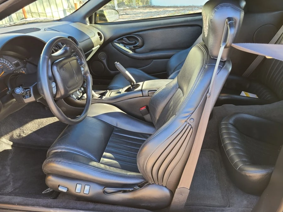2002 Pontiac Firebird Trans Am 4th Gen - Image 9 of 15
