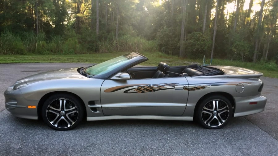 2002 Pontiac Firebird Trans Am 4th Gen - Image 2 of 12