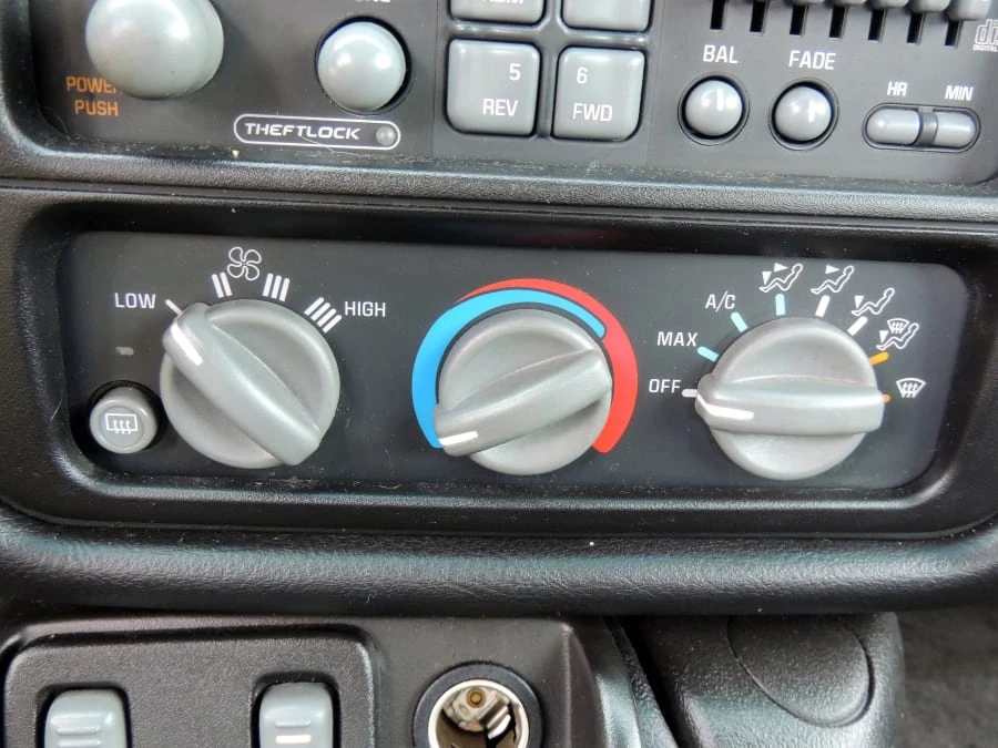 2002 Pontiac Firebird Trans Am 4th Gen - Image 6 of 12