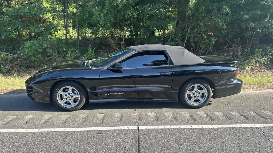 2002 Pontiac Firebird Trans Am 4th Gen - Image 2 of 9