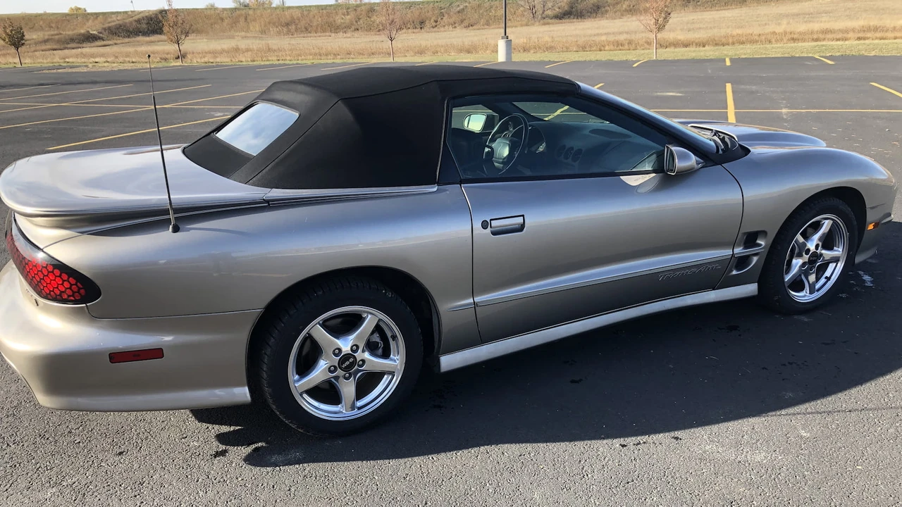 2002 Pontiac Firebird Trans Am 4th Gen - Image 6 of 10