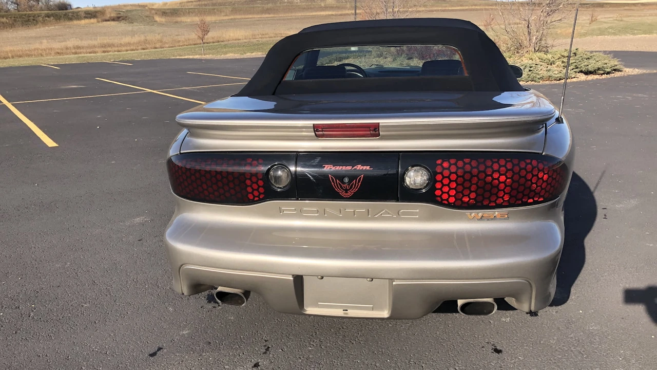 2002 Pontiac Firebird Trans Am 4th Gen - Image 9 of 10