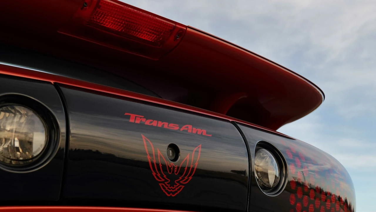 2002 Pontiac Firebird Trans Am 4th Gen - Image 11 of 22