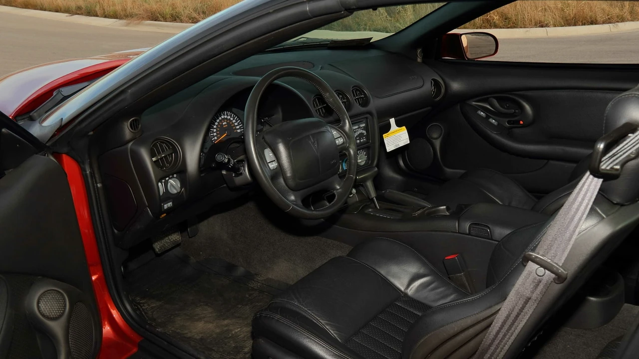 2002 Pontiac Firebird Trans Am 4th Gen - Image 4 of 22