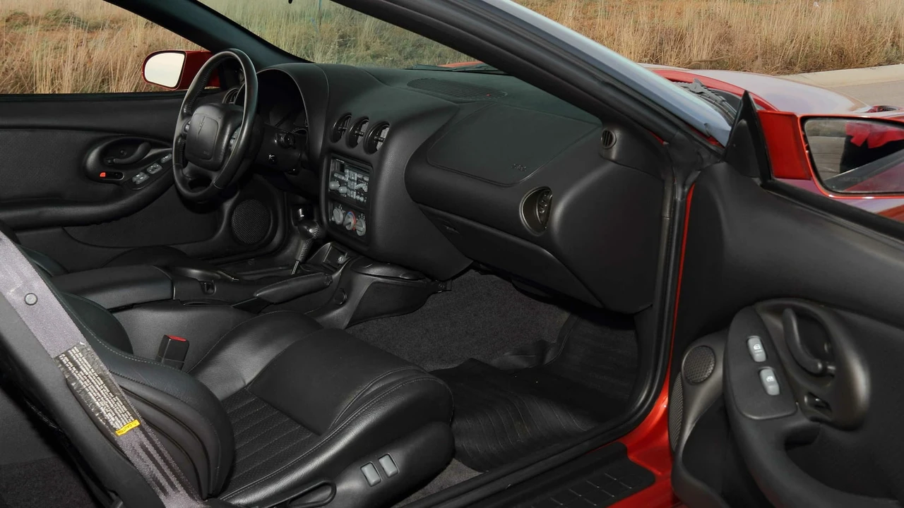 2002 Pontiac Firebird Trans Am 4th Gen - Image 5 of 22