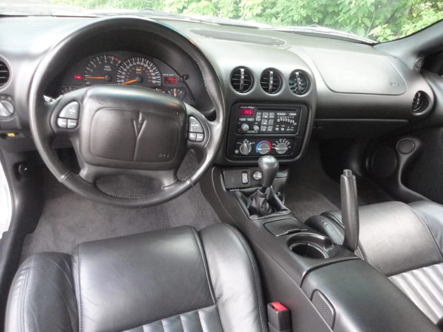 2002 Pontiac Firebird Trans Am 4th Gen - Image 5 of 8