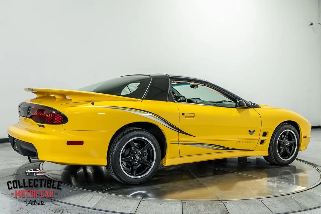 2002 Pontiac Firebird Trans Am 4th Gen - Image 19 of 21