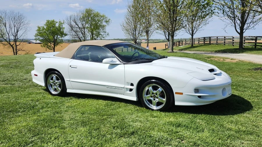 2002 Pontiac Firebird Trans Am 4th Gen - Image 2 of 13