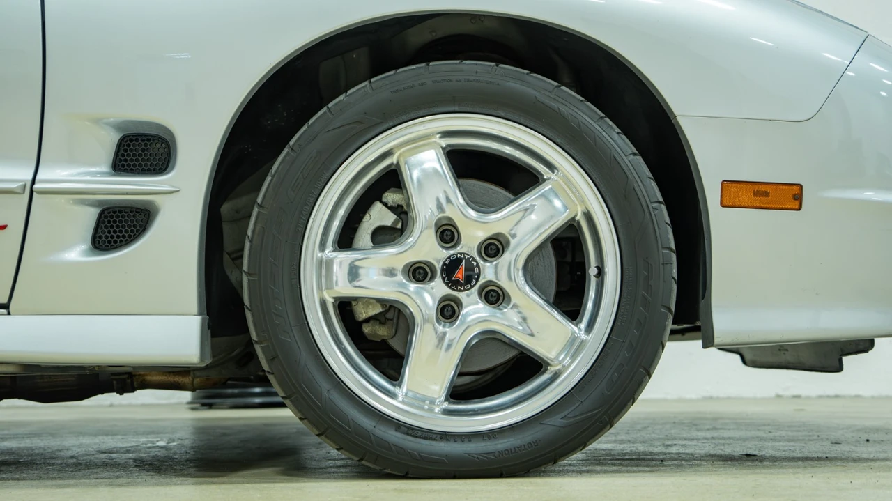 2002 Pontiac Firebird Trans Am 4th Gen - Image 14 of 21