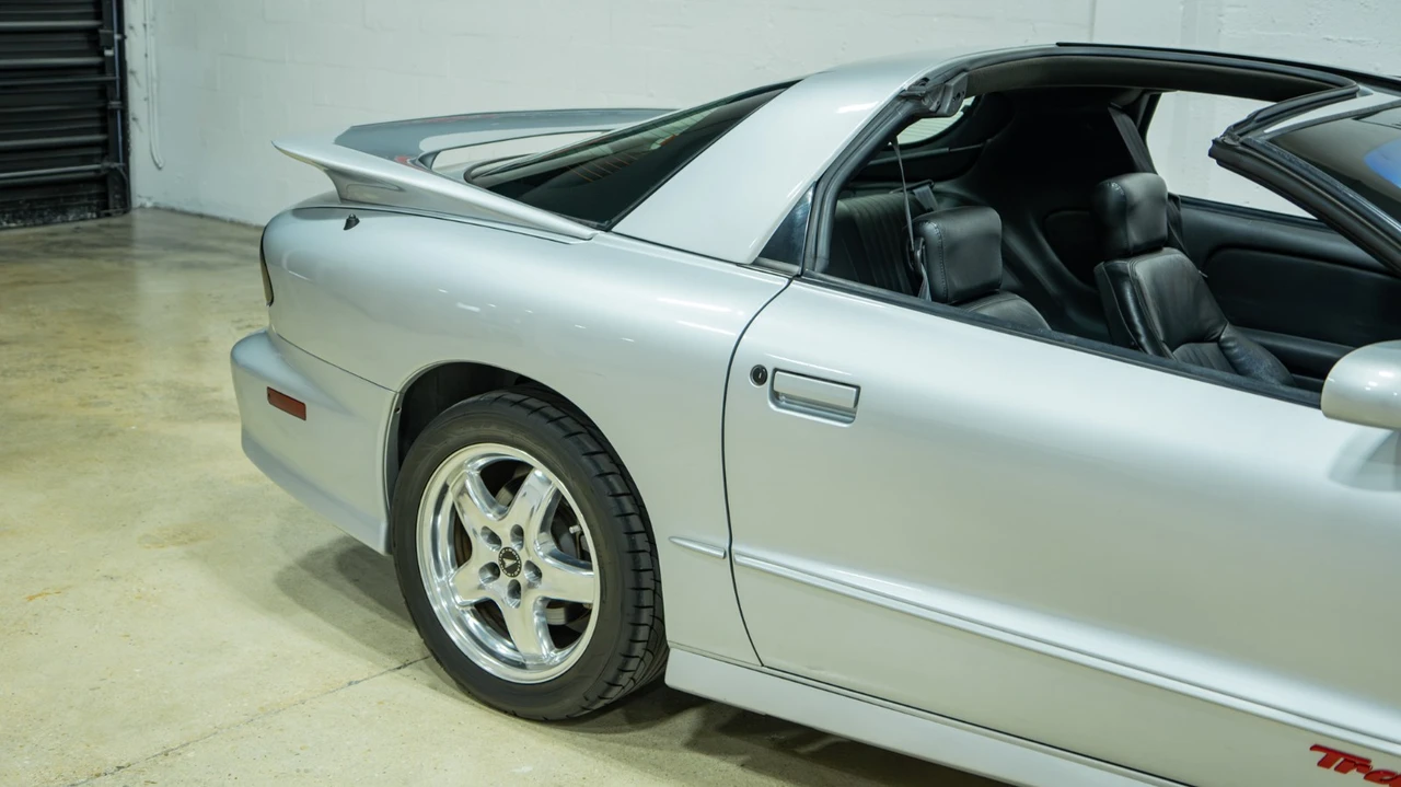 2002 Pontiac Firebird Trans Am 4th Gen - Image 12 of 21