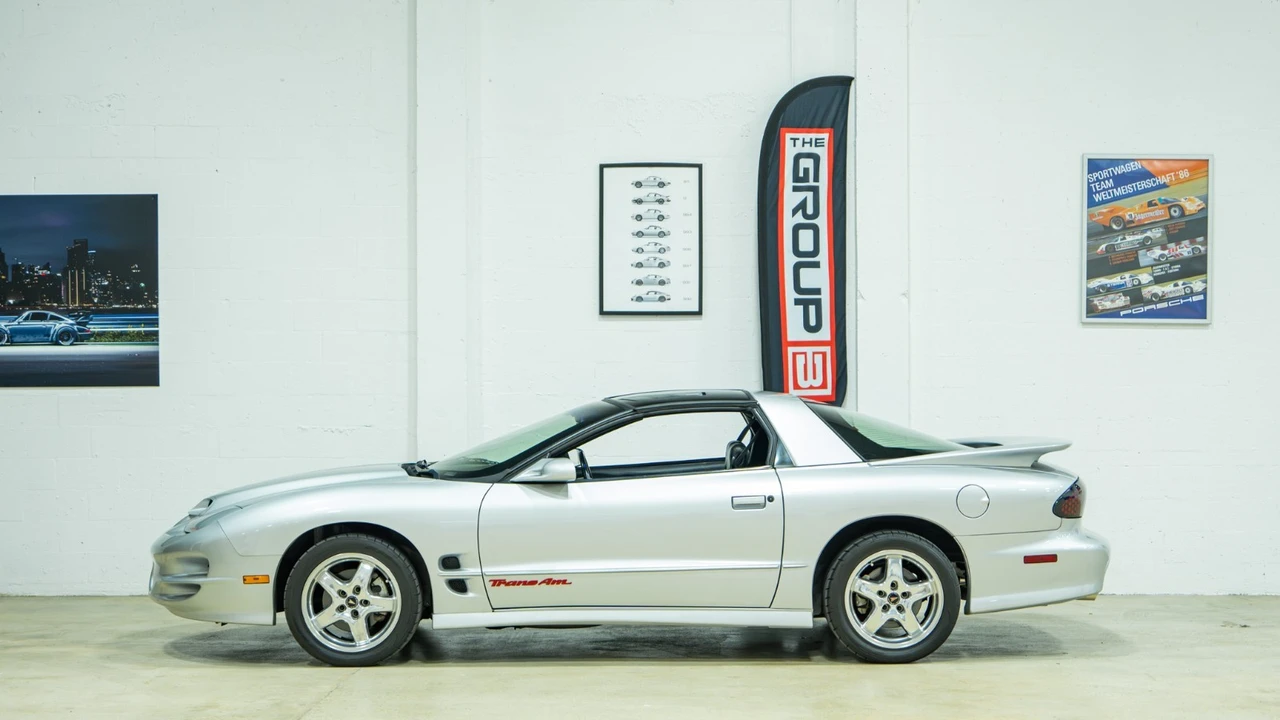 2002 Pontiac Firebird Trans Am 4th Gen - Image 3 of 21