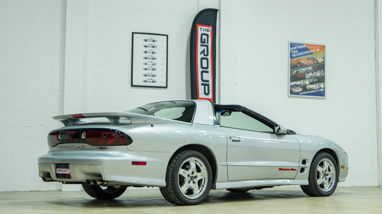 2002 Pontiac Firebird Trans Am 4th Gen - Image 10 of 21