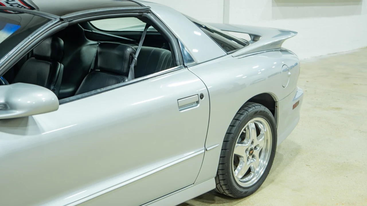 2002 Pontiac Firebird Trans Am 4th Gen - Image 5 of 21