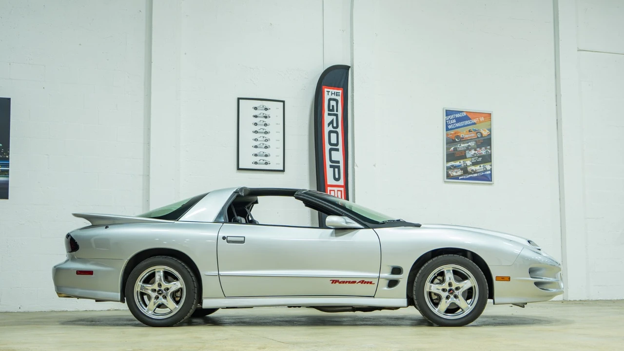 2002 Pontiac Firebird Trans Am 4th Gen - Image 13 of 21