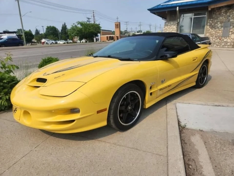 2002 Pontiac Firebird Trans Am 4th Gen - Image 2 of 10