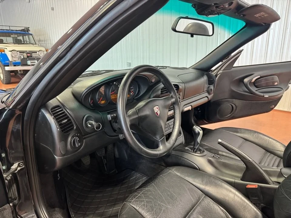 2002 Porsche 996 Carrera - Image 19 of 20