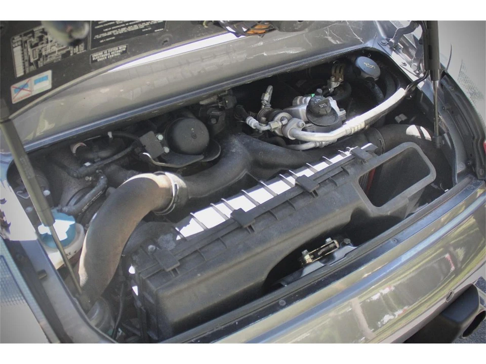 2002 Porsche 996 Carrera - Image 27 of 31
