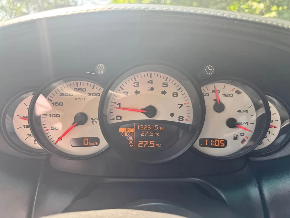 2002 Porsche 996 Carrera - Image 5 of 8