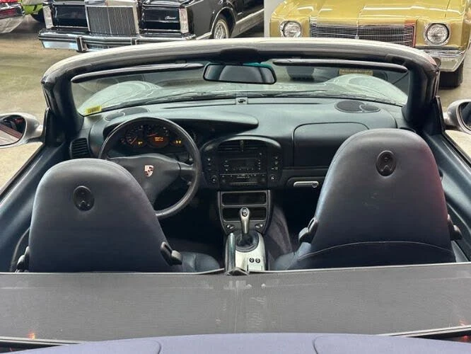 2002 Porsche 996 Carrera - Image 11 of 23