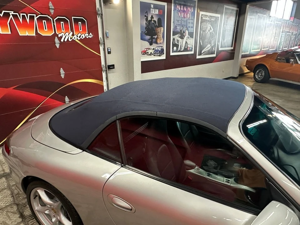 2002 Porsche 996 Carrera - Image 29 of 31