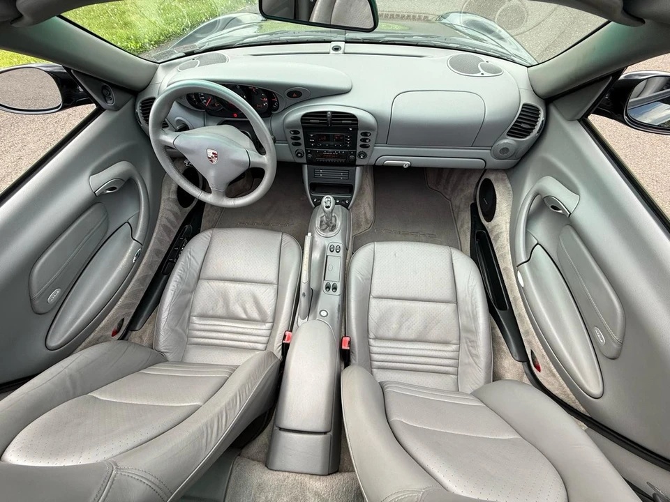 2002 Porsche 996 Carrera - Image 22 of 31