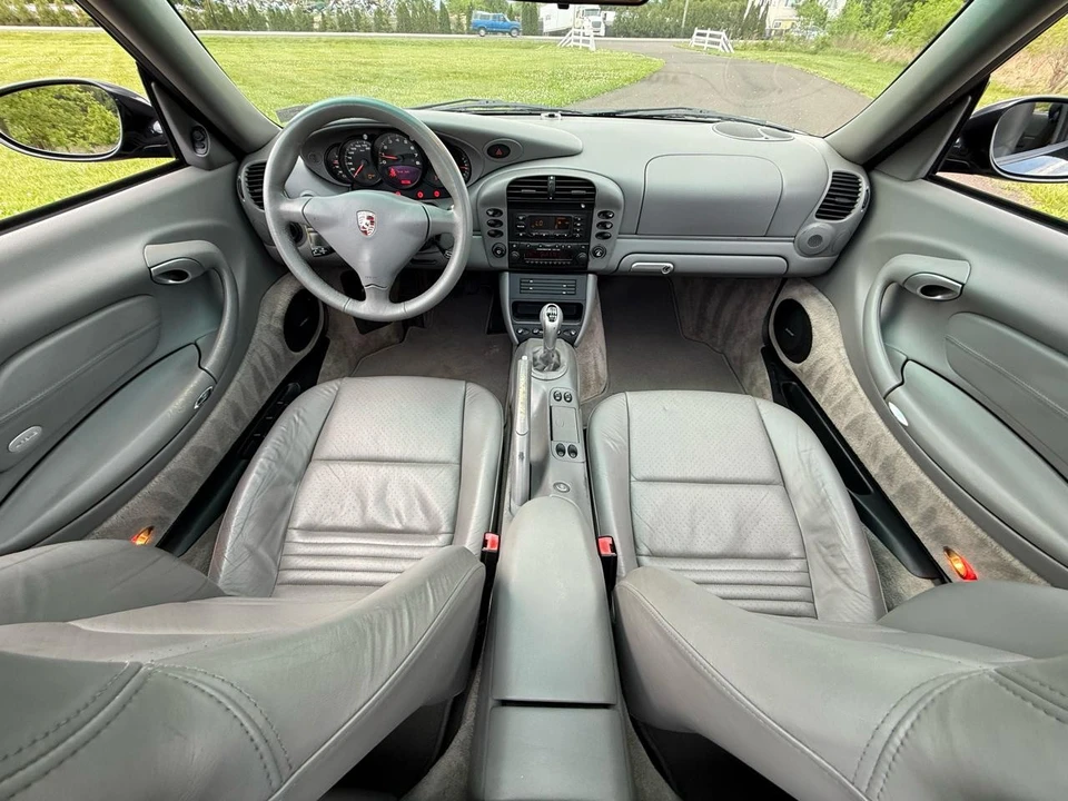 2002 Porsche 996 Carrera - Image 18 of 31