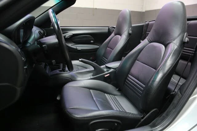 2002 Porsche 996 Carrera - Image 10 of 31