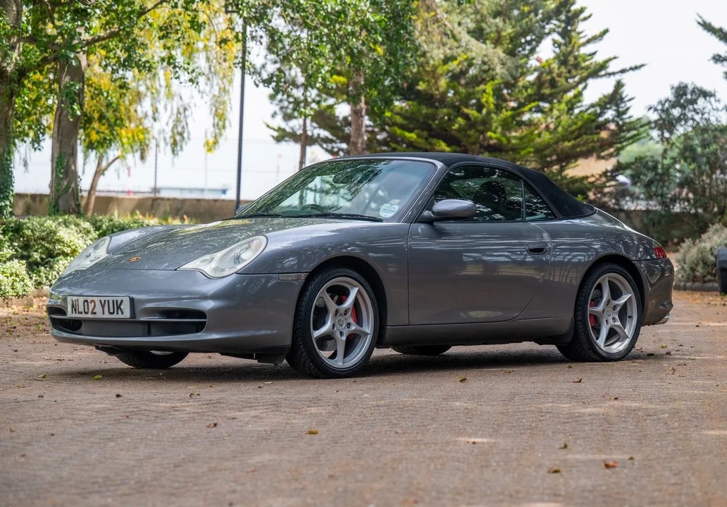 2002 Porsche 996 Carrera - Image 26 of 31