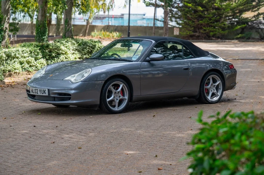 2002 Porsche 996 Carrera - Image 27 of 31
