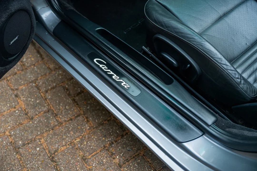 2002 Porsche 996 Carrera - Image 12 of 31