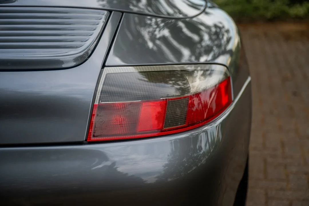 2002 Porsche 996 Carrera - Image 17 of 31
