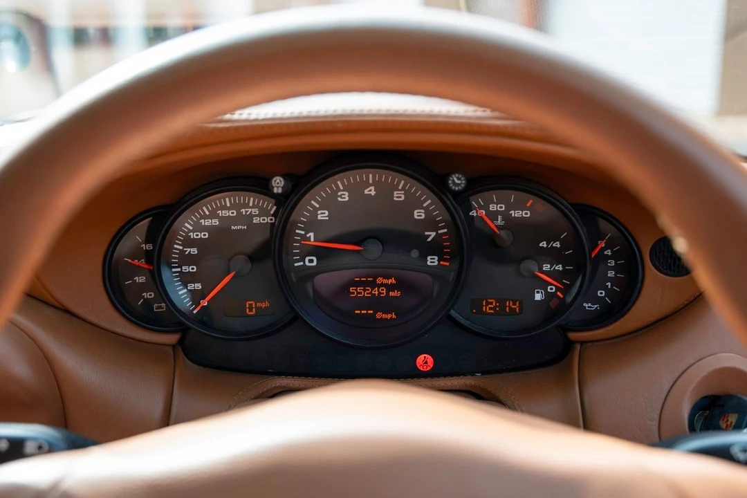 2002 Porsche 996 Carrera - Image 29 of 30